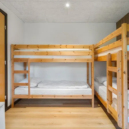בית נופש 2 Bedroom Awesome In *