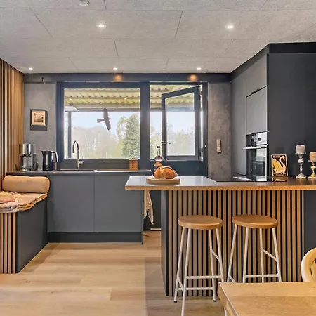 2 Bedroom Awesome In בית נופש אבנרה