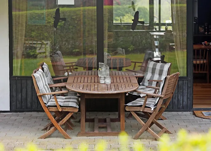 2 Bedroom Awesome In *