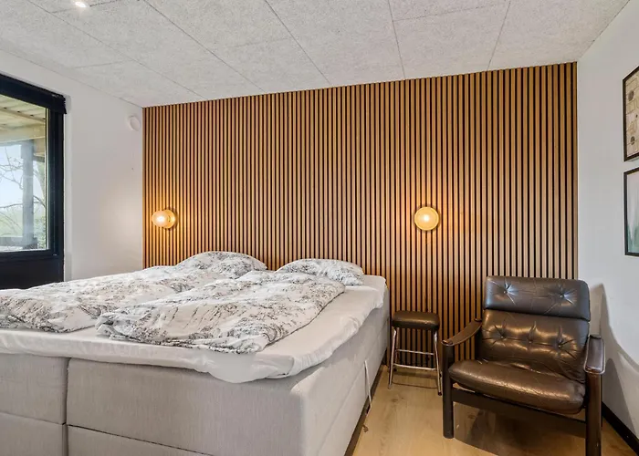 2 Bedroom Awesome In *